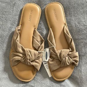 Brand new Old Navy size 8